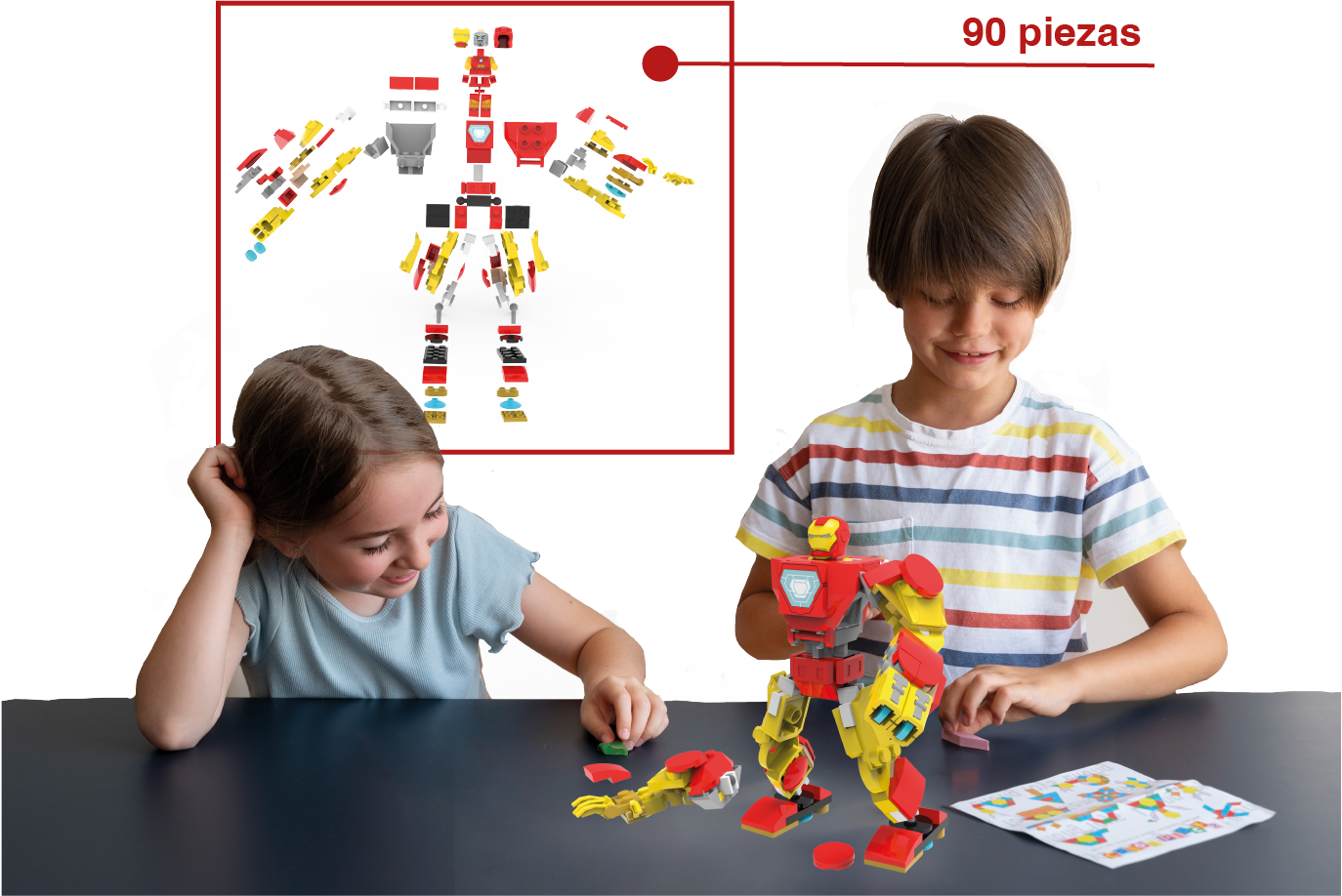 Niños jugando con LEGO